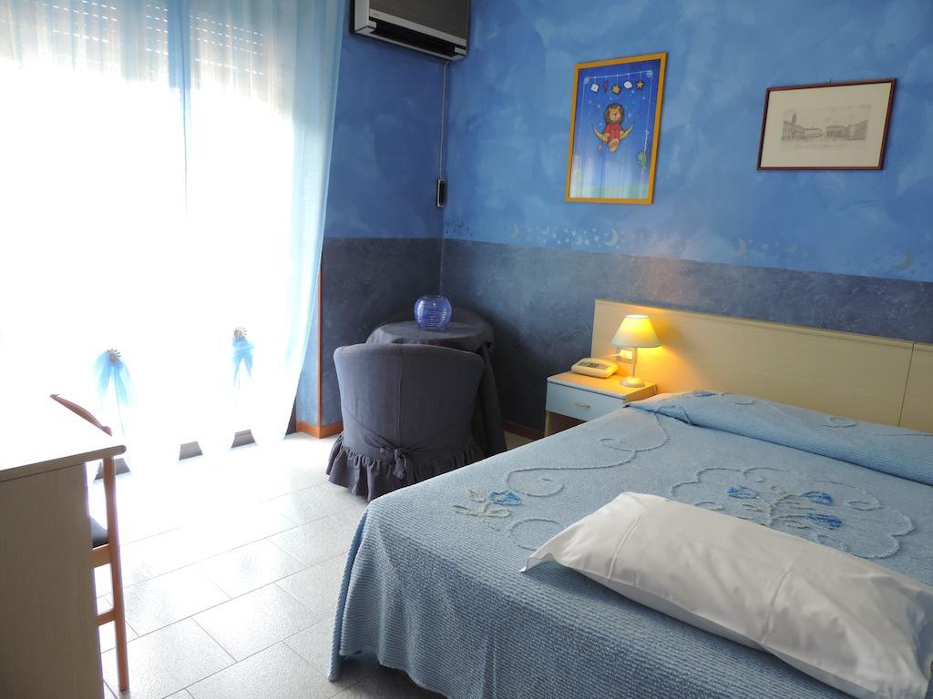 Aquamaris Hotel Sala Baganza Kamer foto